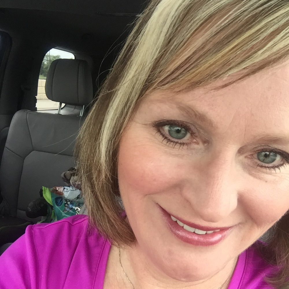 Meet your Posher, Denise